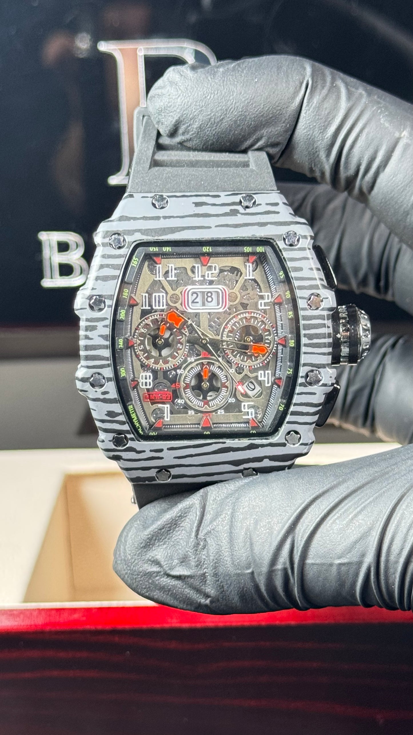 RM 0501 Titan Shadow